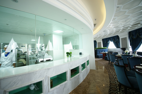 河北懷來藍(lán)鯨大酒店